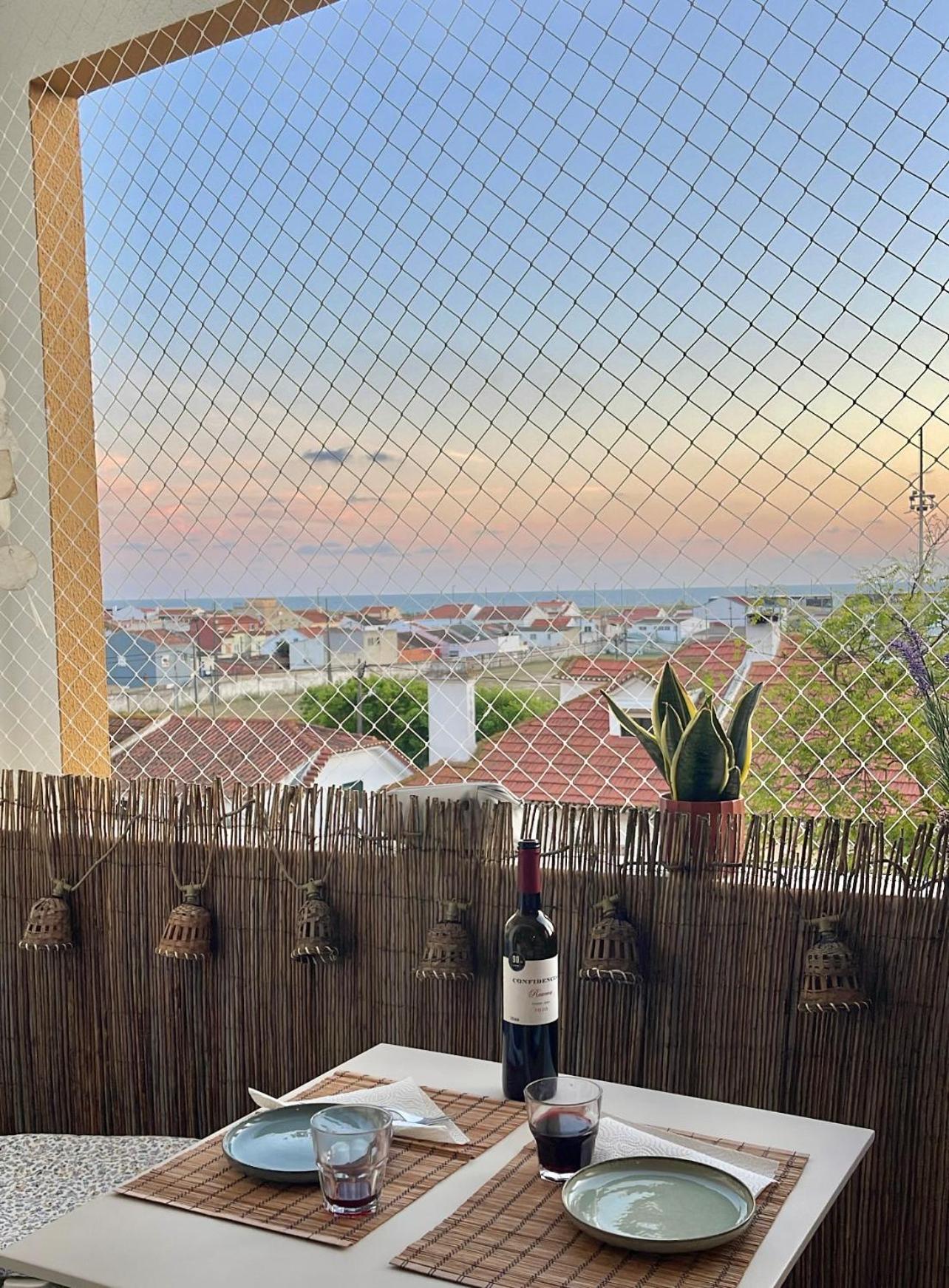 1-Bedroom Sea View Apartment With Private Balcony Costa Da Caparica, Just 5 Minutes From The Beach Costa da Caparica Exterior photo