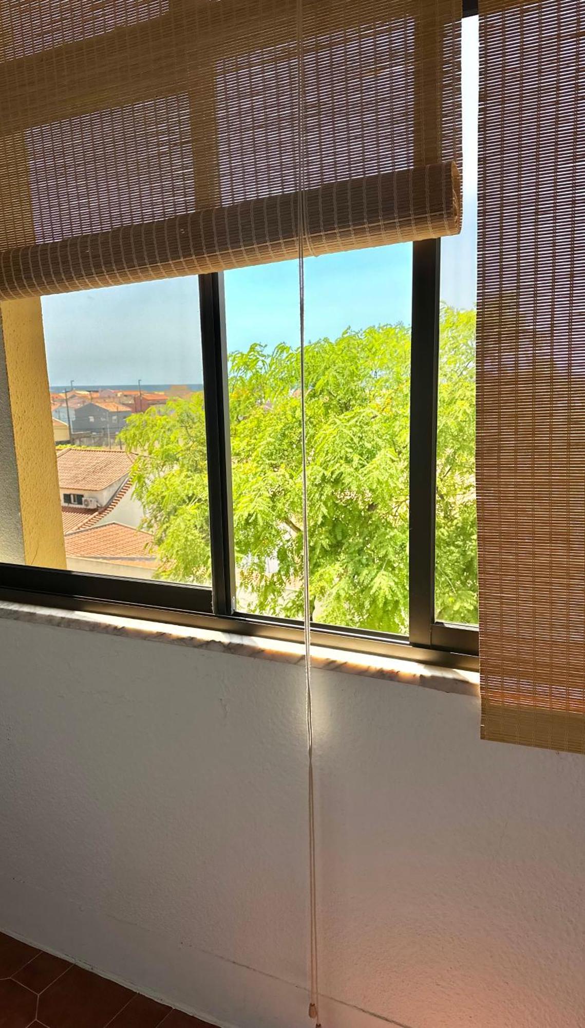 1-Bedroom Sea View Apartment With Private Balcony Costa Da Caparica, Just 5 Minutes From The Beach Costa da Caparica Exterior photo